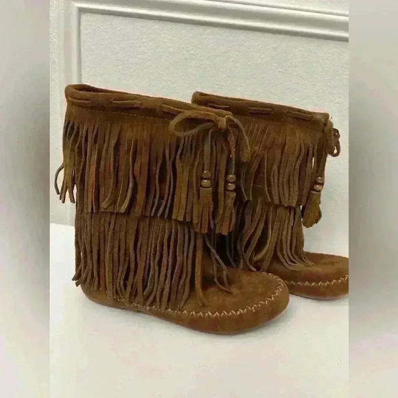 Mossimo Suede Leather Mid Calf Moccasin Boots - Picture 3 of 8